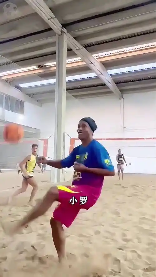 中多次表现